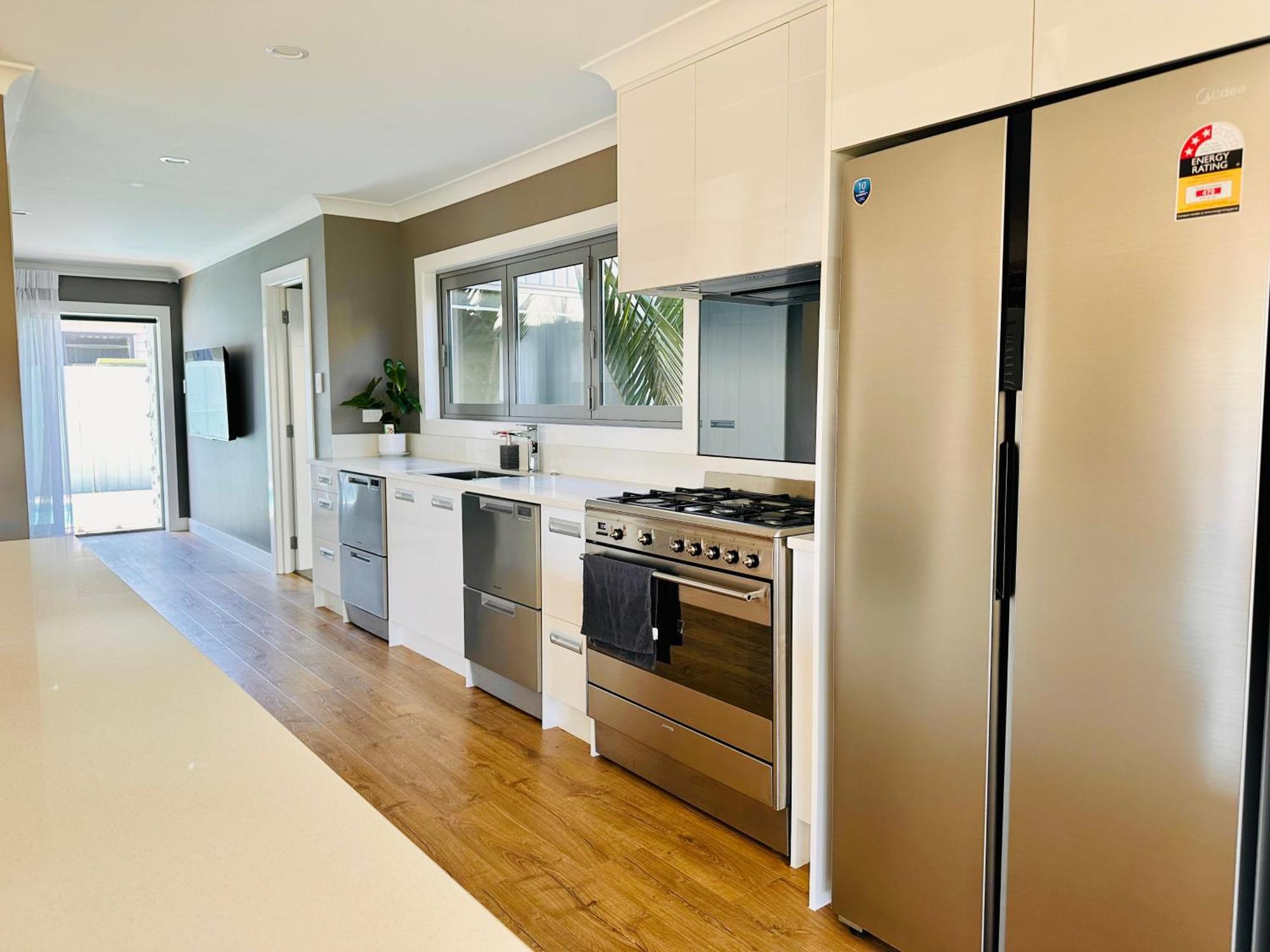 Summer Holiday 4 Bedrooms House In Hamilton With Pool And Spa Eksteriør bilde