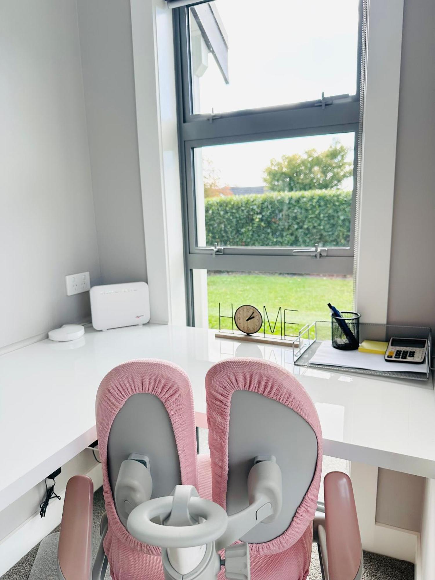 Summer Holiday 4 Bedrooms House In Hamilton With Pool And Spa Eksteriør bilde