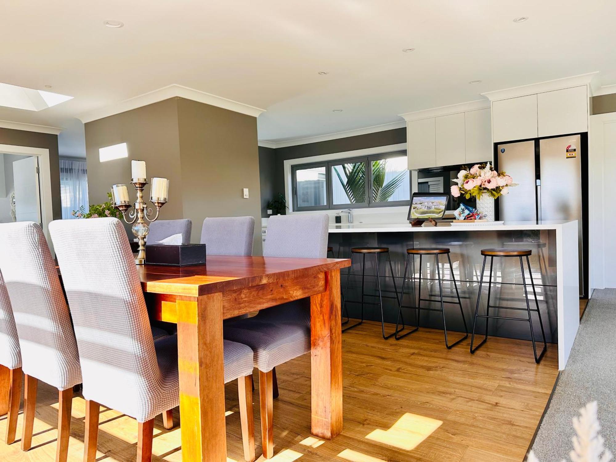 Summer Holiday 4 Bedrooms House In Hamilton With Pool And Spa Eksteriør bilde
