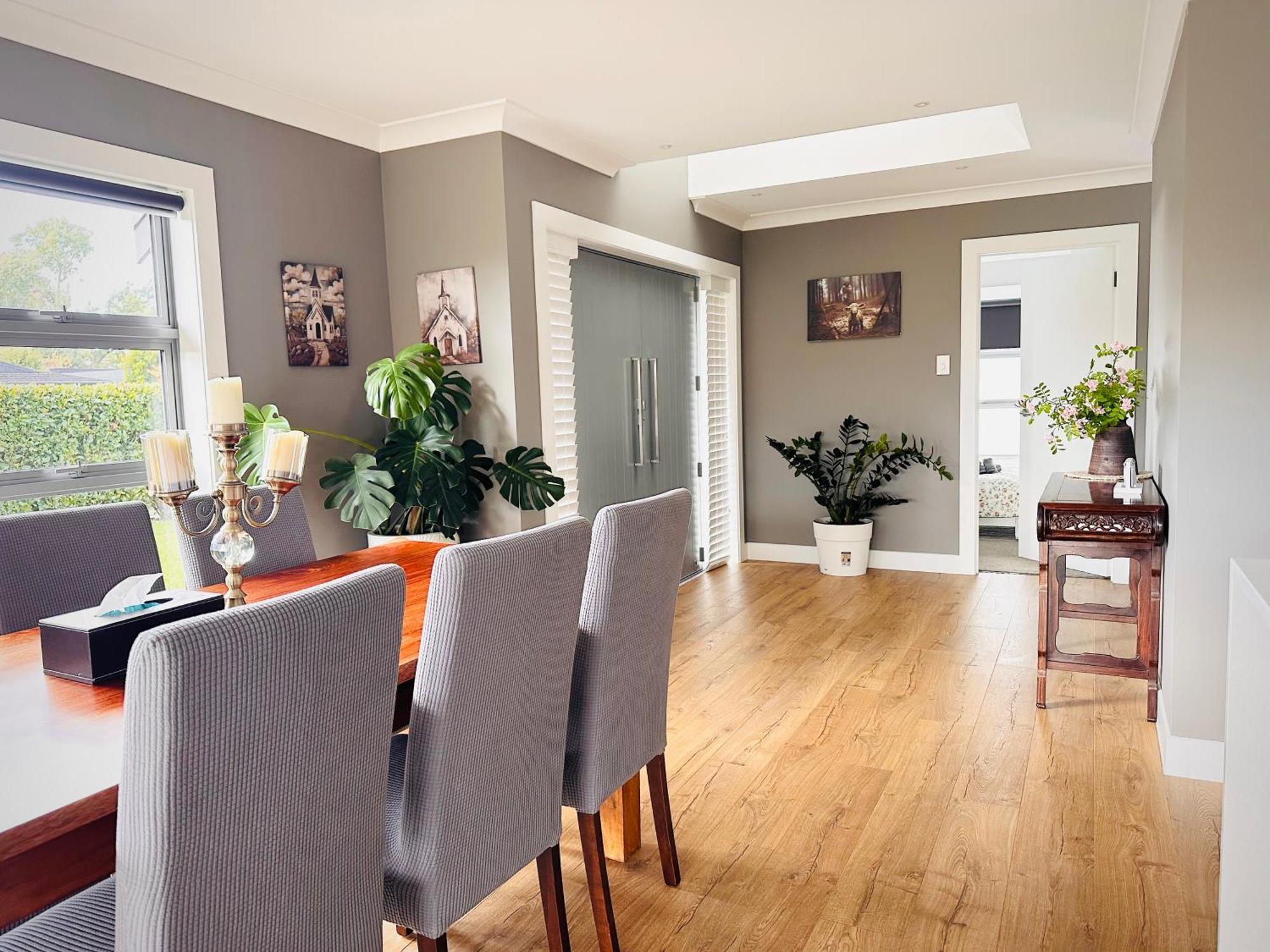 Summer Holiday 4 Bedrooms House In Hamilton With Pool And Spa Eksteriør bilde