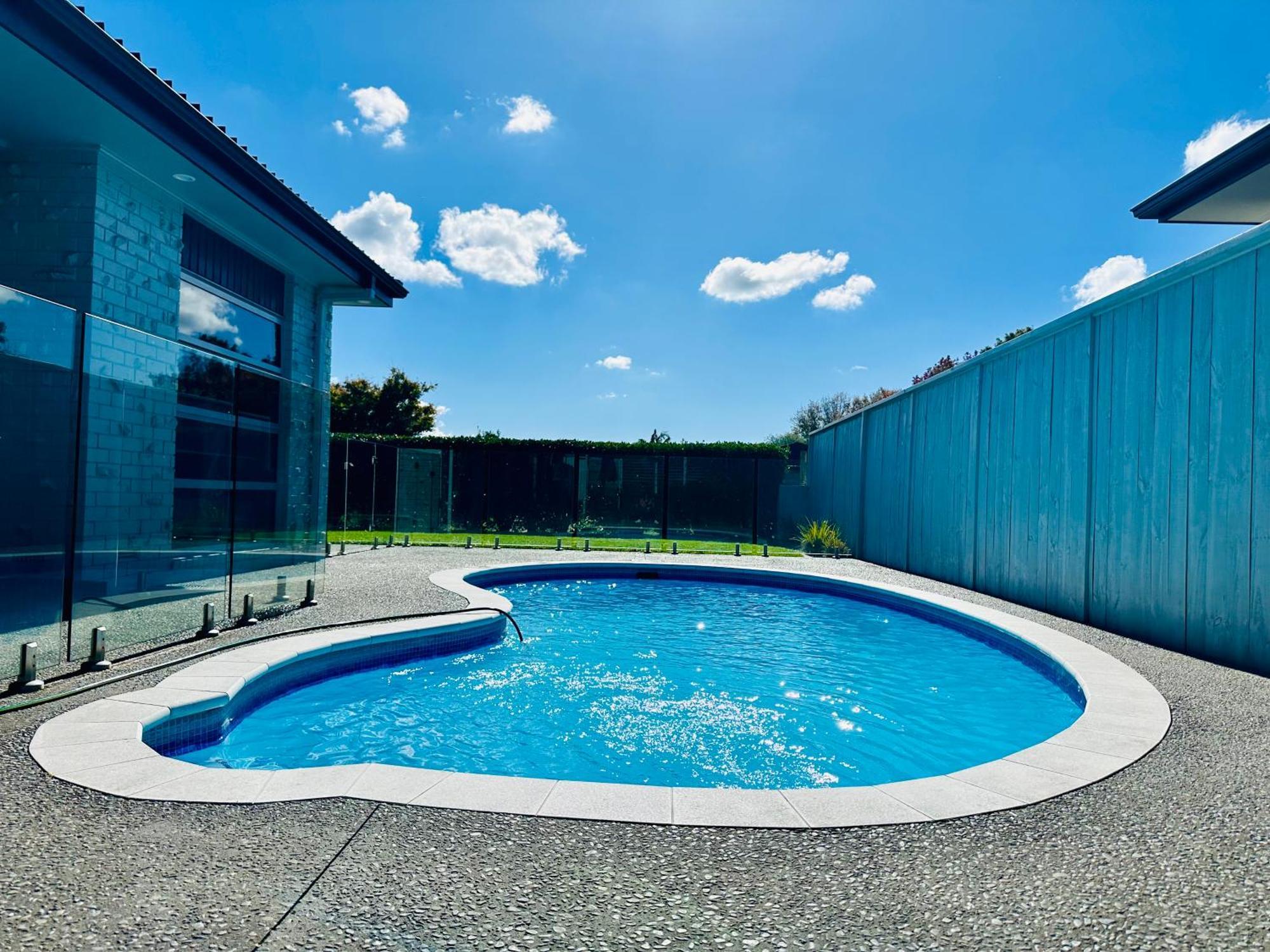 Summer Holiday 4 Bedrooms House In Hamilton With Pool And Spa Eksteriør bilde
